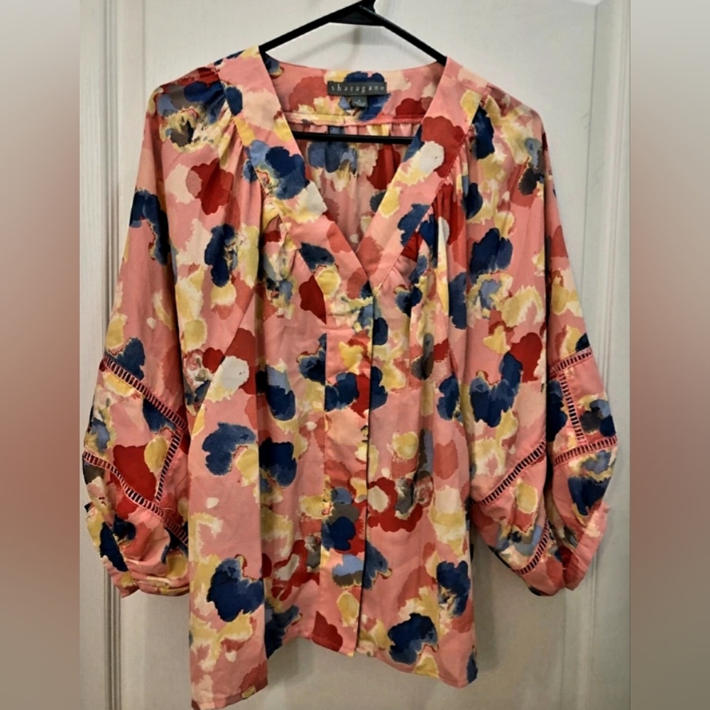 NWOT Sharagano Peach Colored Blouse With Multi Color Balloon Design, Size Large